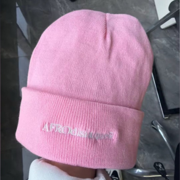 Satin-lined BEANIE - Picture 2 of 3